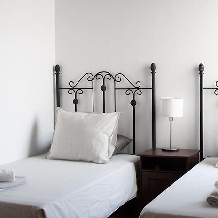 Casa Marlay Spacious, Heated Pool, Bbq & Fast Wi-Fi Only 15 Minutes Walk To Town Playa Blanca  Extérieur photo