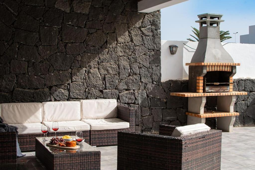 Casa Marlay Spacious, Heated Pool, Bbq & Fast Wi-Fi Only 15 Minutes Walk To Town Playa Blanca  Extérieur photo