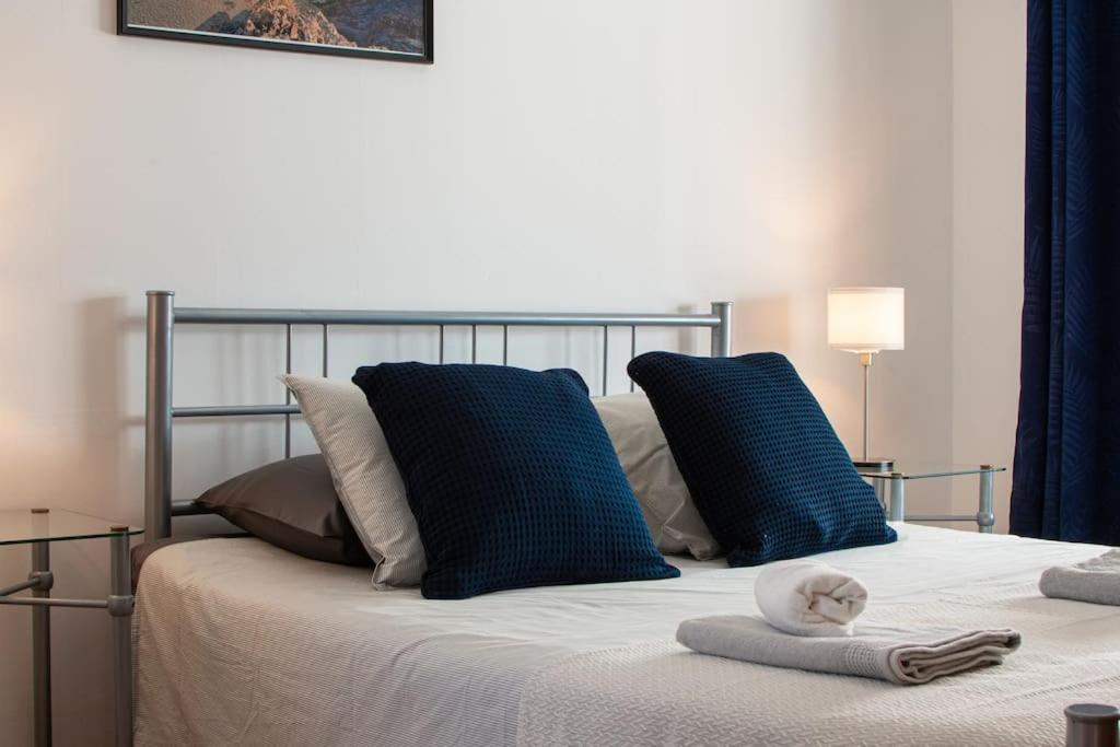 Casa Marlay Spacious, Heated Pool, Bbq & Fast Wi-Fi Only 15 Minutes Walk To Town Playa Blanca  Extérieur photo