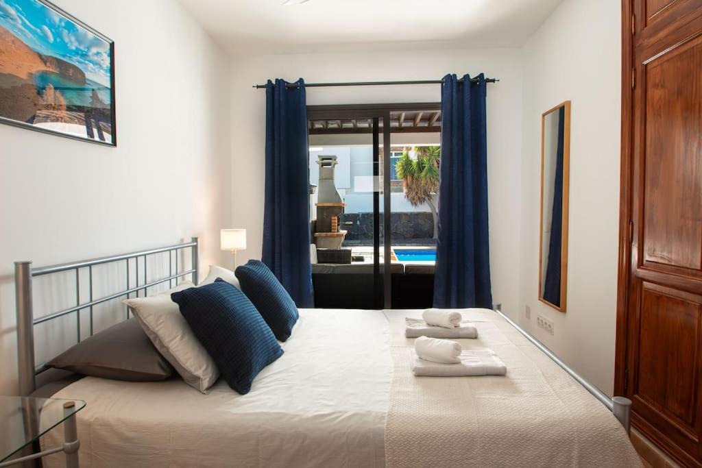 Casa Marlay Spacious, Heated Pool, Bbq & Fast Wi-Fi Only 15 Minutes Walk To Town Playa Blanca  Extérieur photo