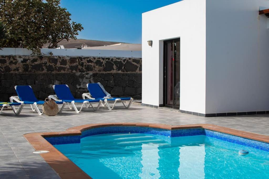 Casa Marlay Spacious, Heated Pool, Bbq & Fast Wi-Fi Only 15 Minutes Walk To Town Playa Blanca  Extérieur photo